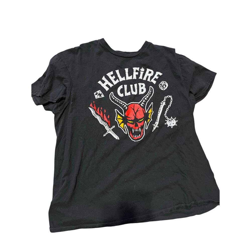 Netflix Stranger Things “Hellfire Club” Black Graphic Tee- size large